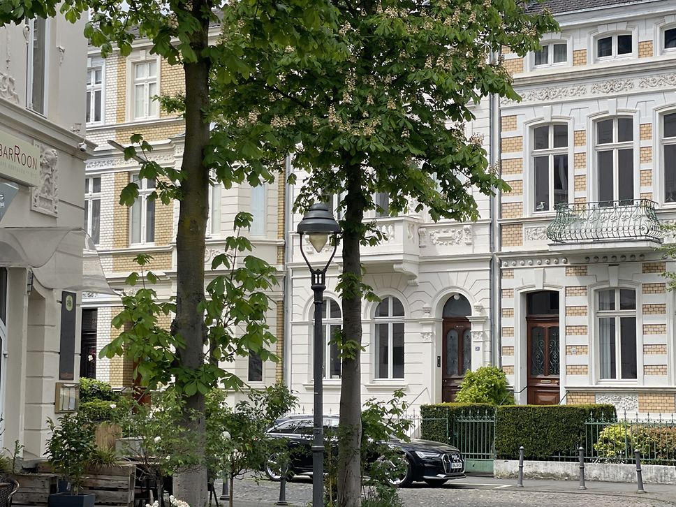 Blick auf eine Kreuzung in der Südstadt in Bonn