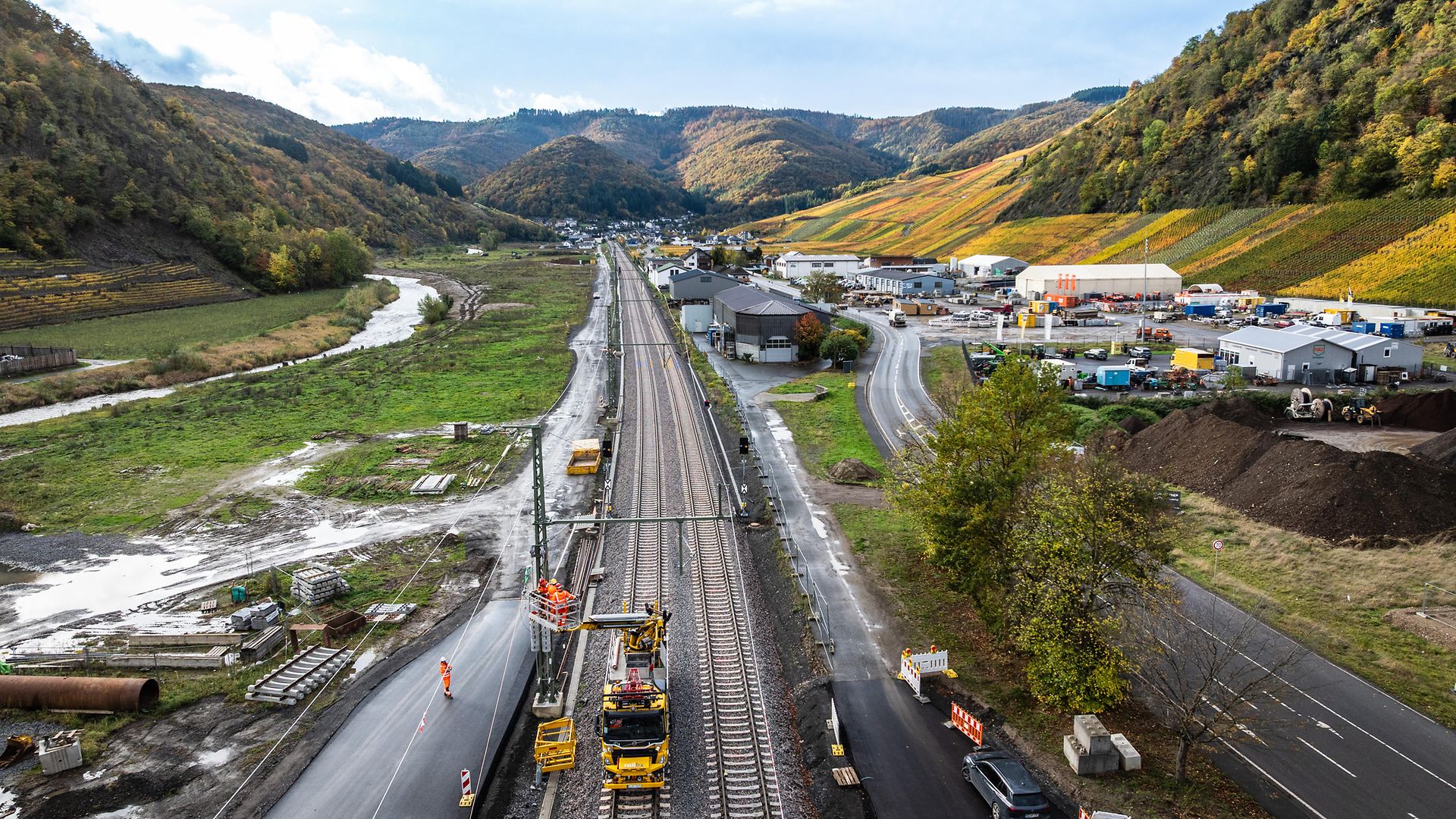  Oberleitungsarbeiten Ahrtalbahn bei Dernau