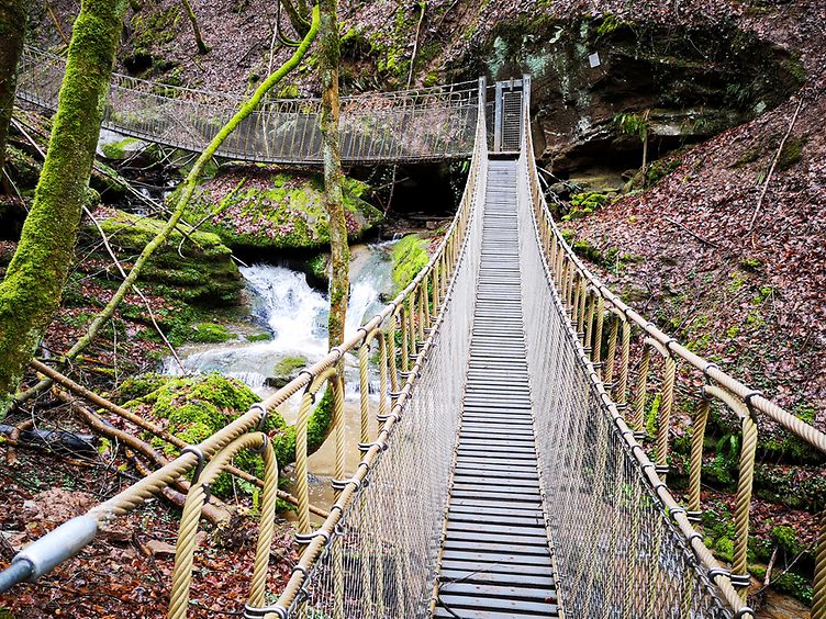 Hängebrücke auf dem Römerpfad